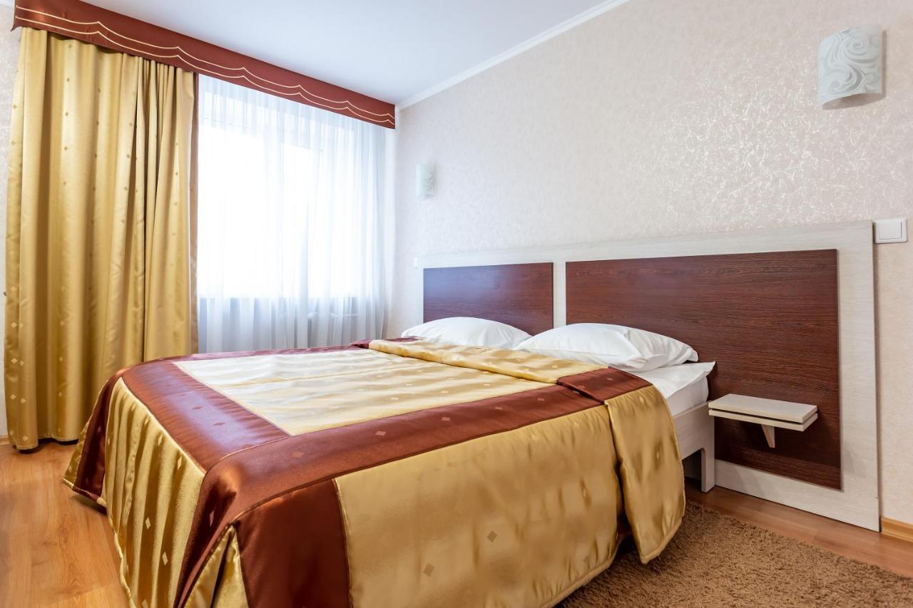 Nadzeya Hotel Gomel Exterior photo